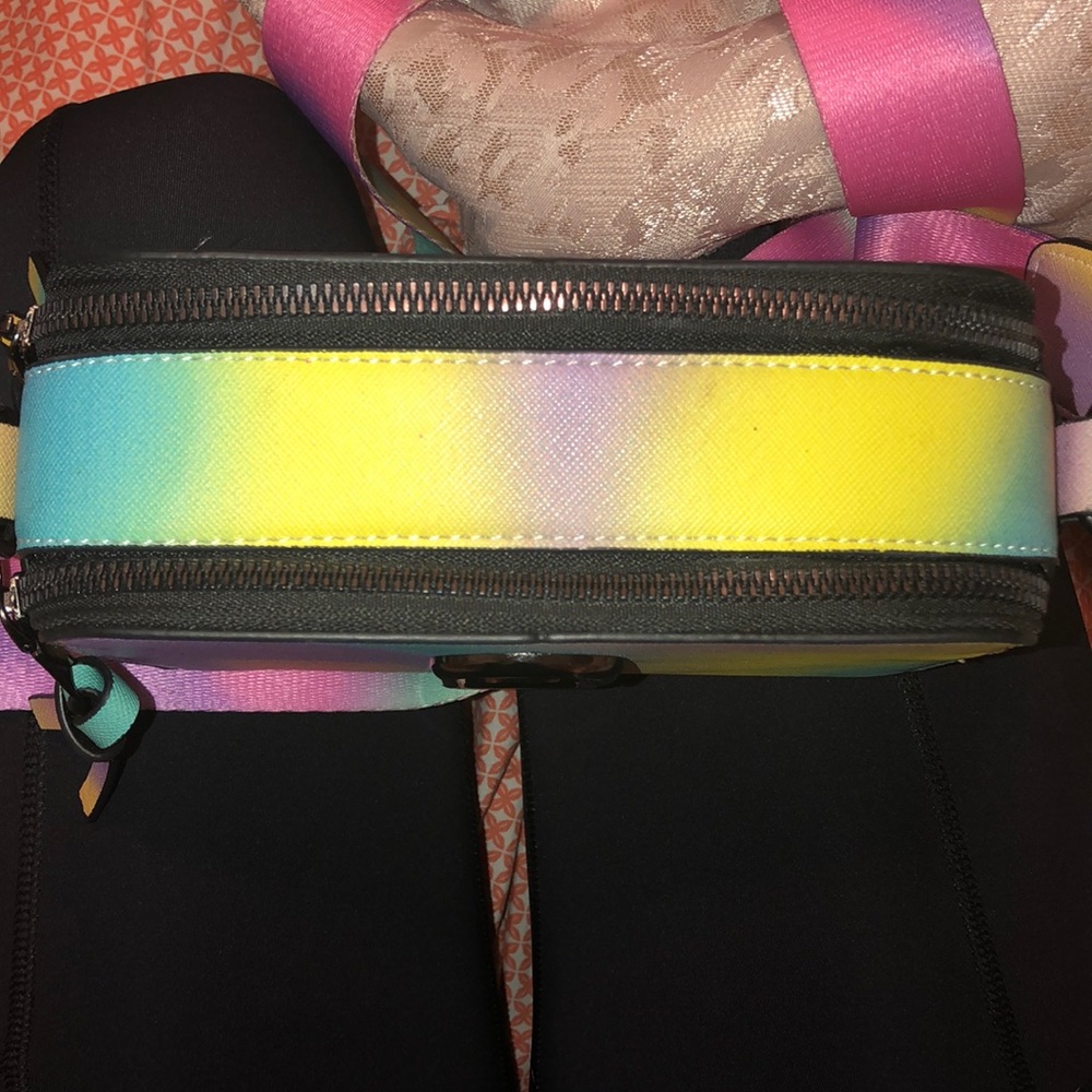 Tie Dye Crossbody - Picture 2 of 3
